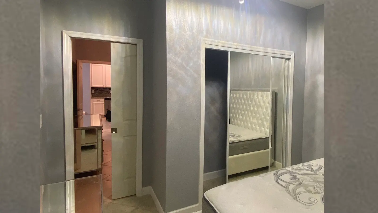 interior-wall interior-wall