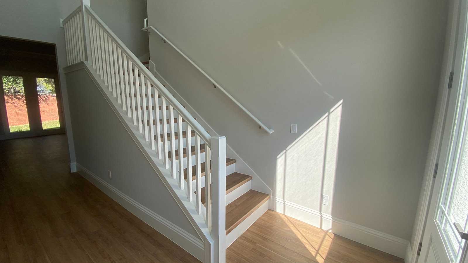Wall wood panel staircase 2